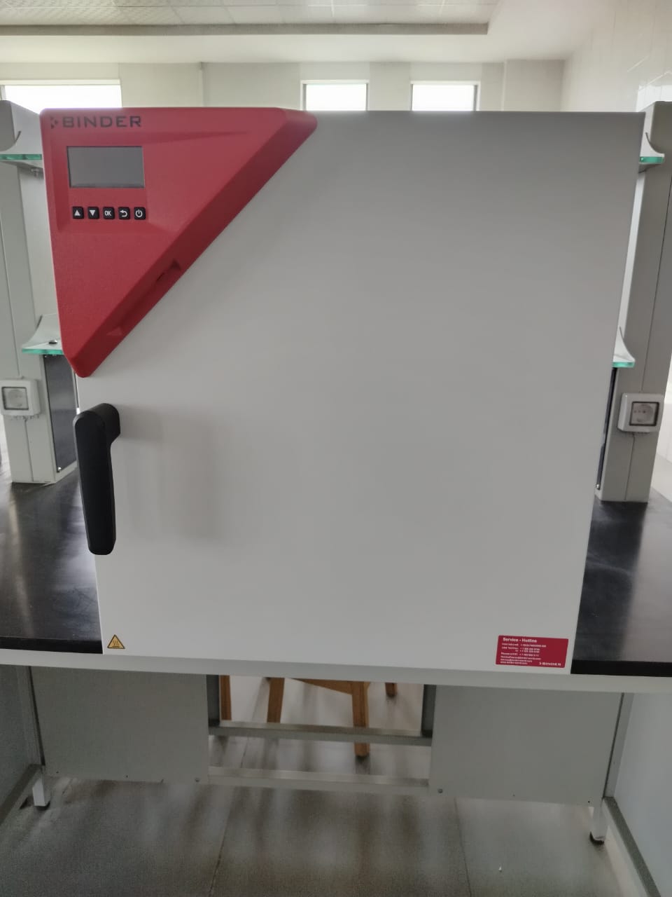 Binder drying heating oven